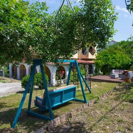 Oasis Apartment